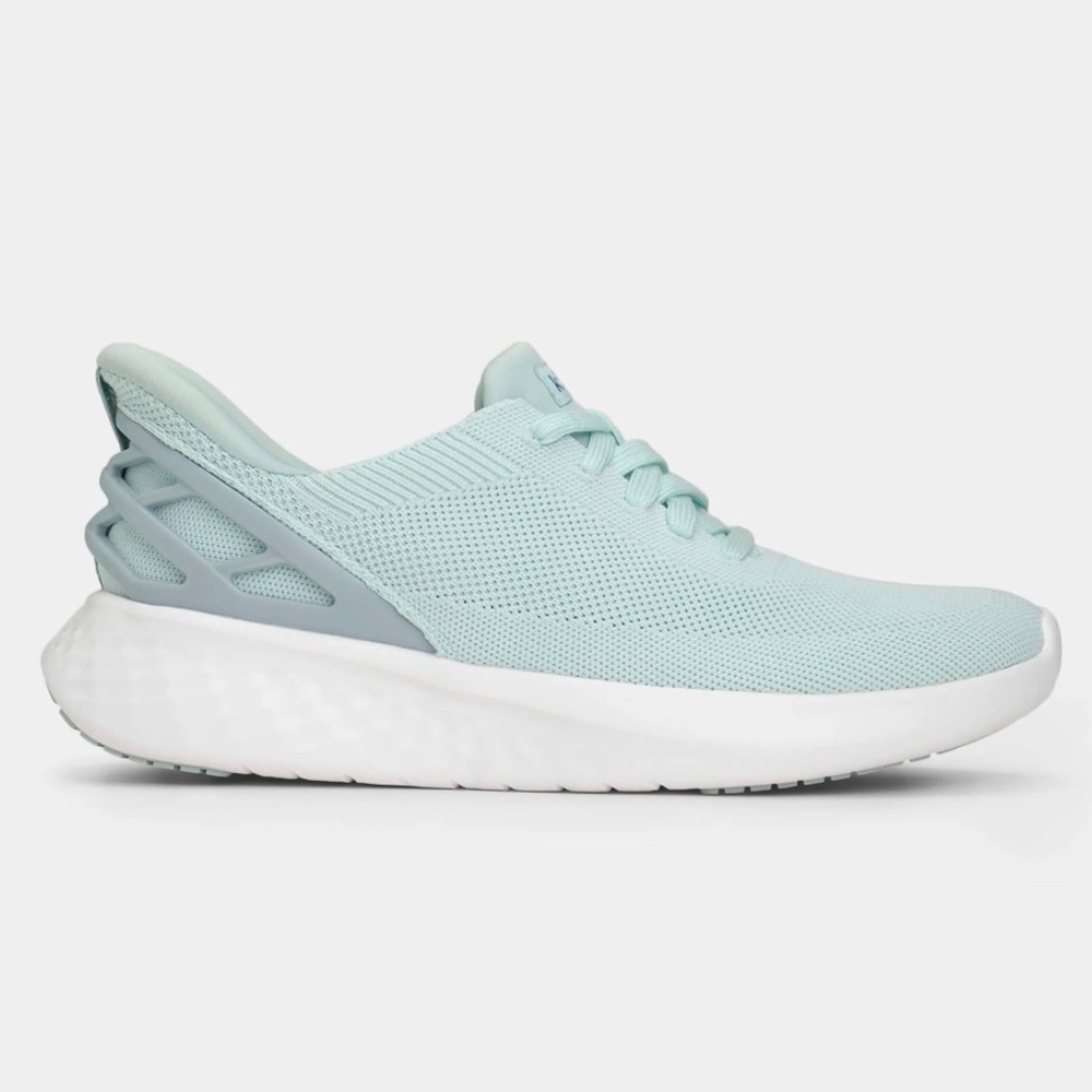 Kizik pull on sneaker in Magical Mjnt